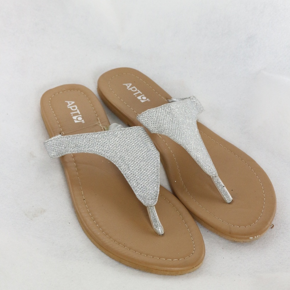 New APT 9 Silver Strap Thong Sandals - Picture 7 of 8